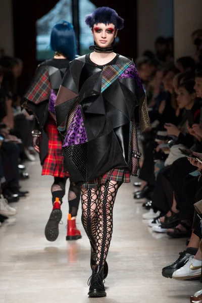 Look 7